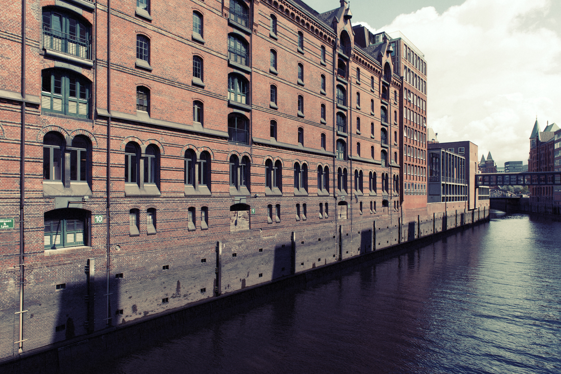 Niemcy, Hamburg - Dzielnica Spichlerzy [Speicherstadt].